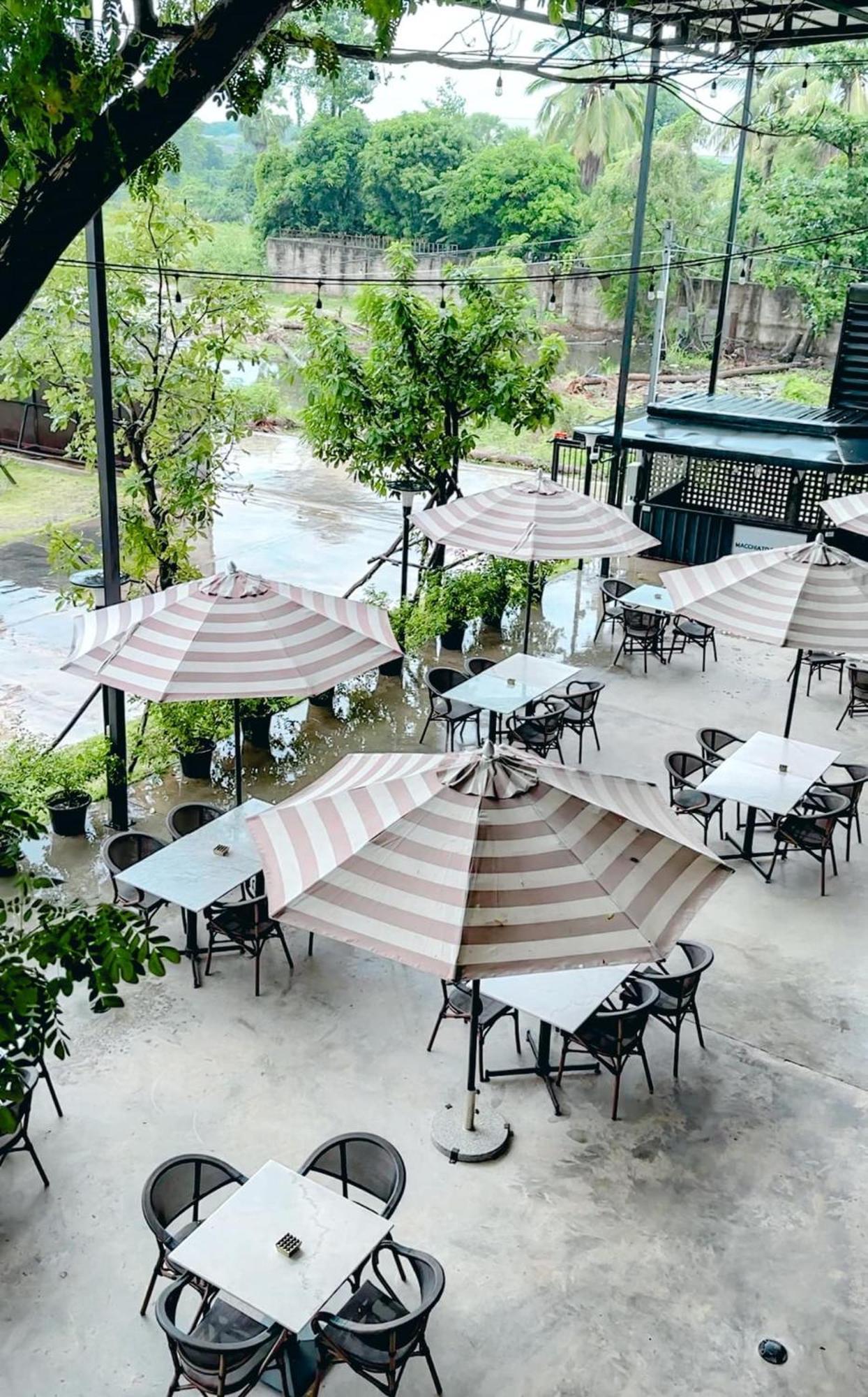 Macchiato Resort Savannakhet Opposite Thai Embassy Exteriör bild